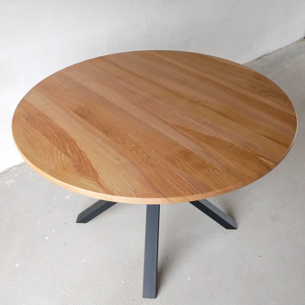 Stół okrągły nogi pająk 4.jpg