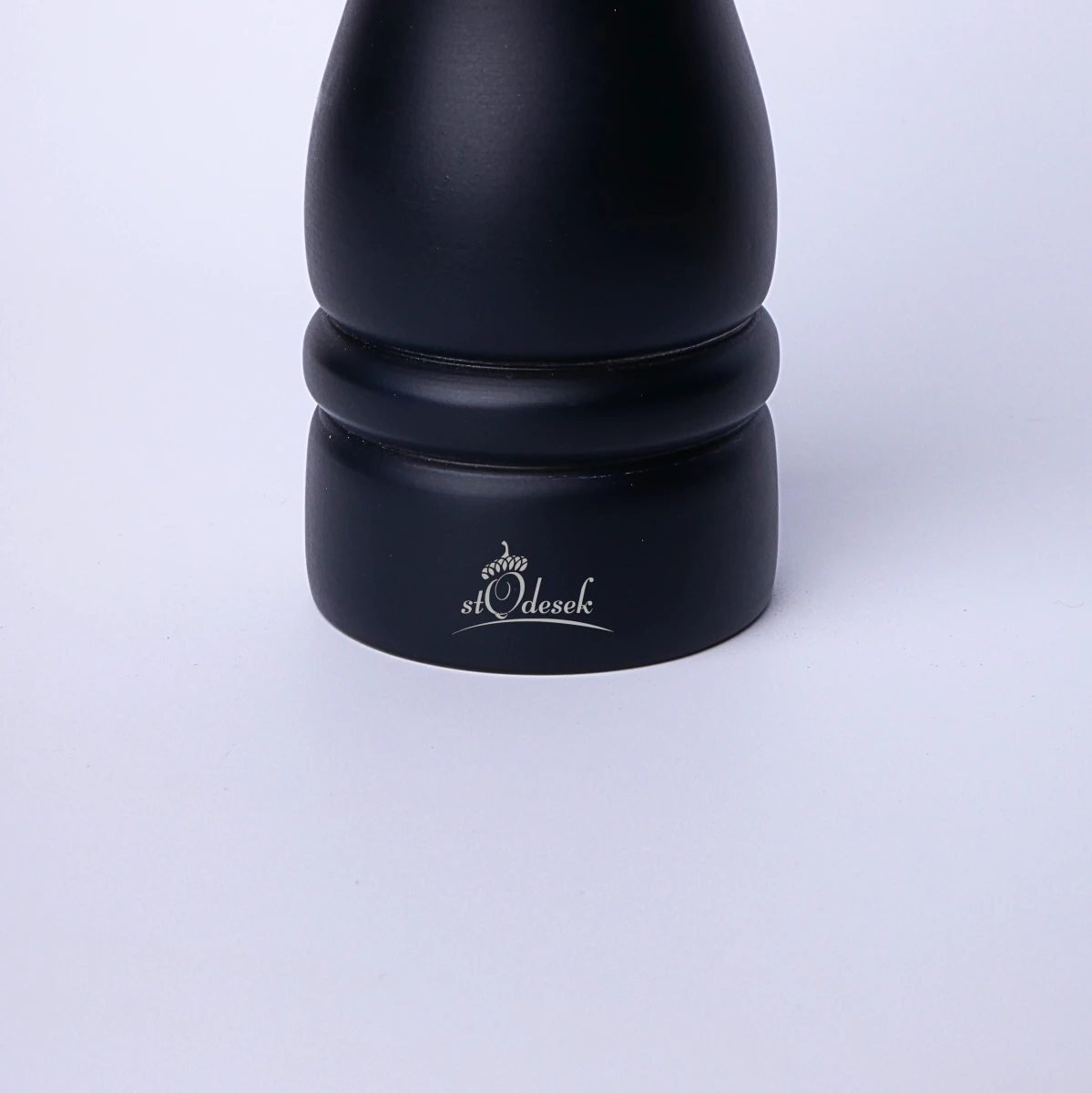 Młynek czarny do przypraw, pieprzu, soli AP15. 2.jpg